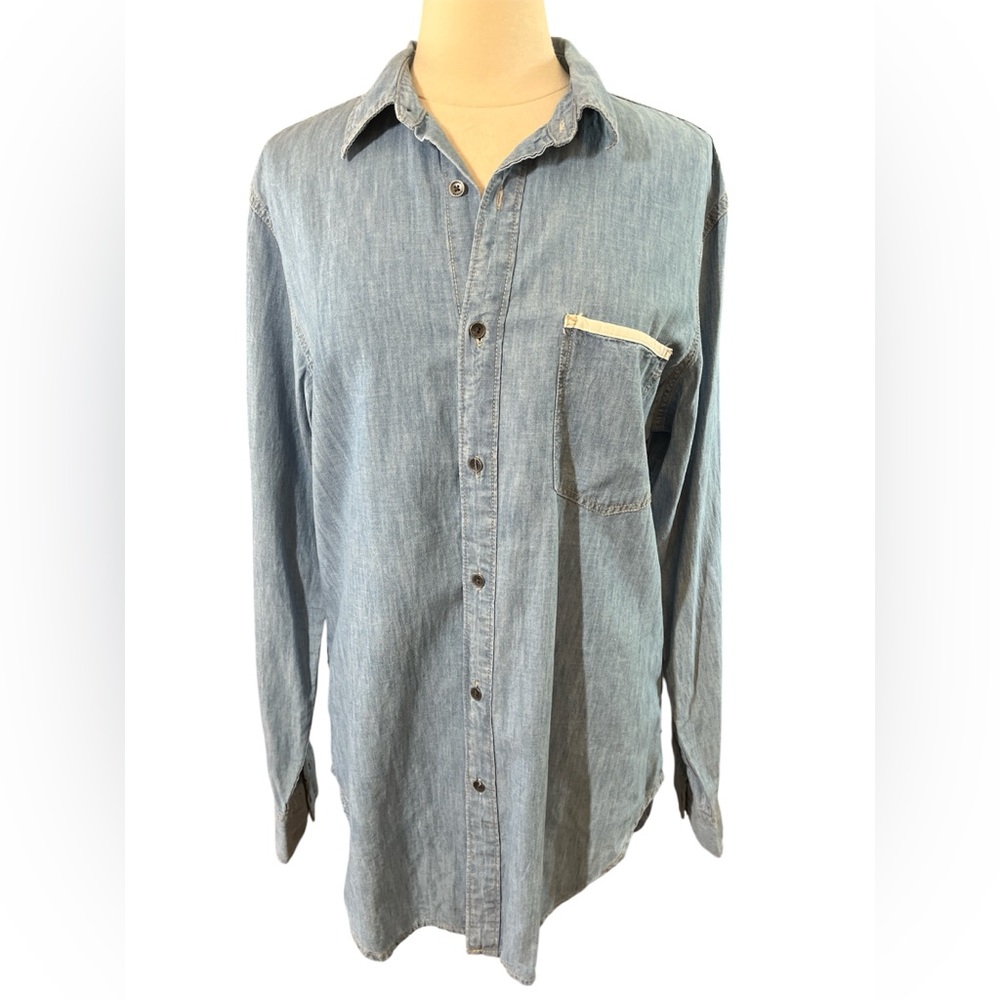 Guess Light Blue Denim Button Down Shirt Size Large regular fit